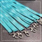گردن آویز نمایشگاهی